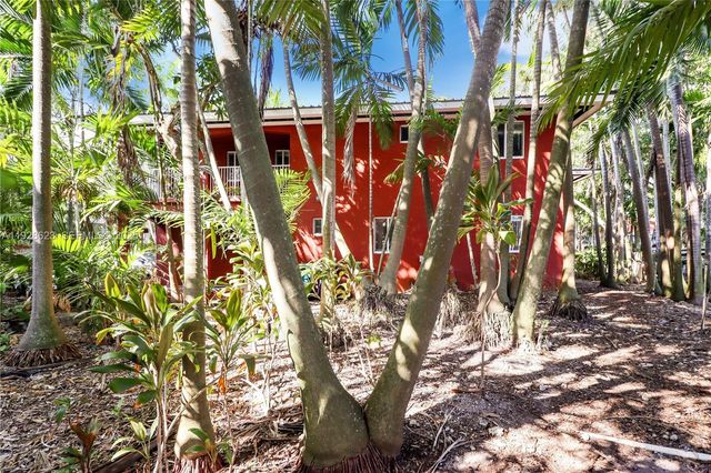 15755 SW 92nd Ave, Palmetto Bay, FL 33157