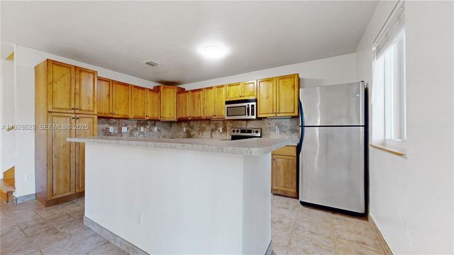 15755 SW 92nd Ave, Palmetto Bay, FL 33157