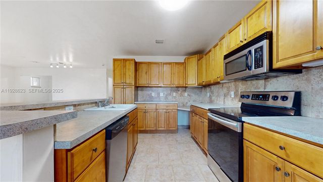 15755 SW 92nd Ave, Palmetto Bay, FL 33157