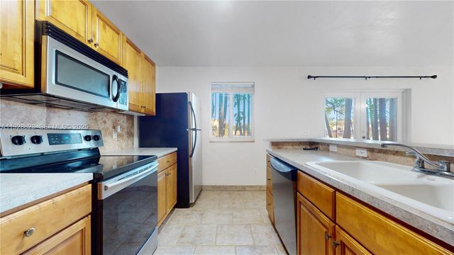 15755 SW 92nd Ave, Palmetto Bay, FL 33157