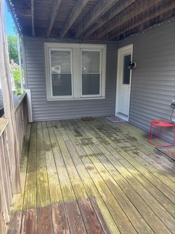 16 Sunset Rd 1, Watertown, MA 02472