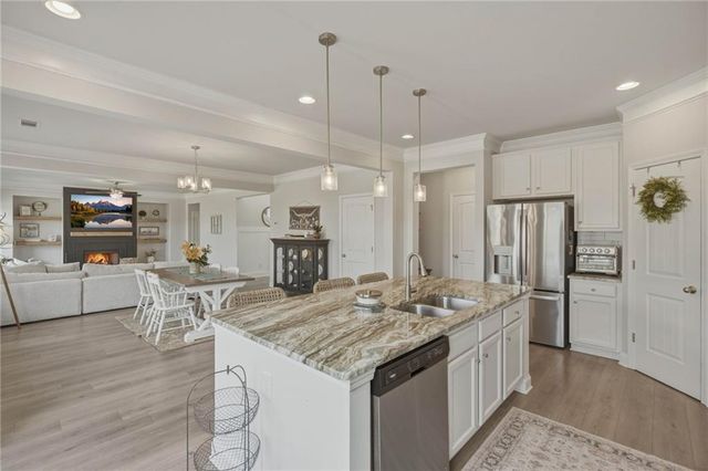 1006 Mallard Point, Hoschton, GA 30548