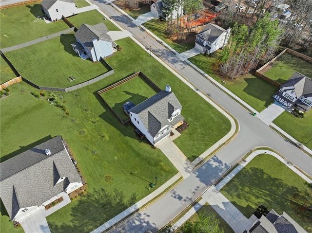 1006 Mallard Point, Hoschton, GA 30548