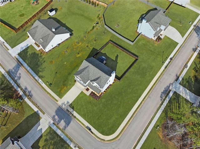 1006 Mallard Point, Hoschton, GA 30548