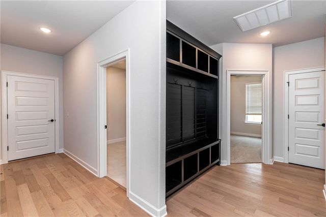 363 N Mantegani Road, Tontitown, AR 72762