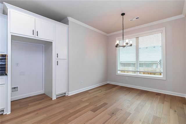 363 N Mantegani Road, Tontitown, AR 72762