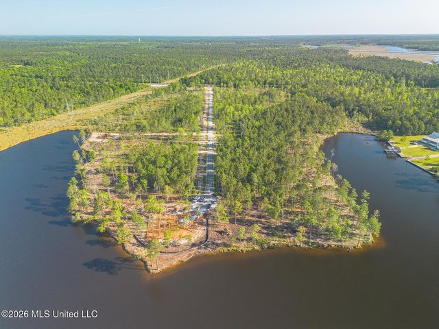 13045 Enciente Point Drive, Kiln, MS 39556