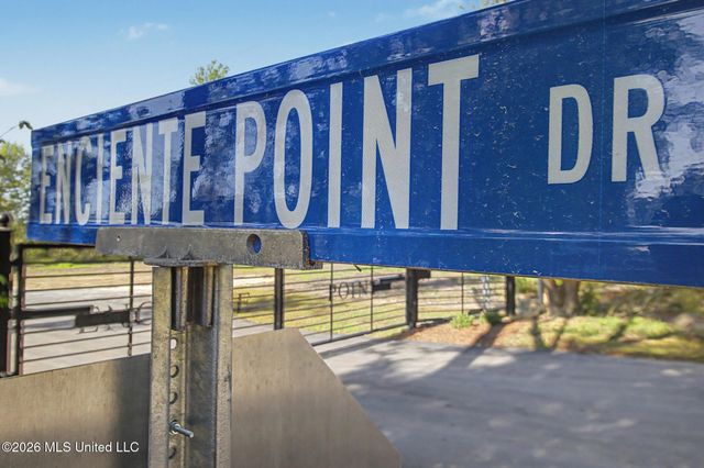 13045 Enciente Point Drive, Kiln, MS 39556