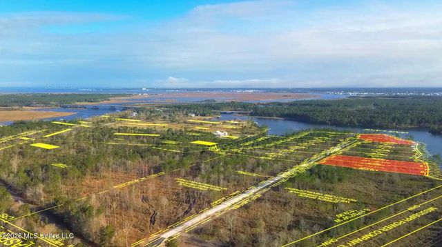 13045 Enciente Point Drive, Kiln, MS 39556