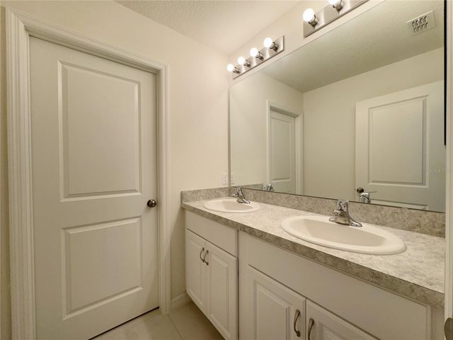 583 BLACK EAGLE DRIVE, Groveland, FL 34736