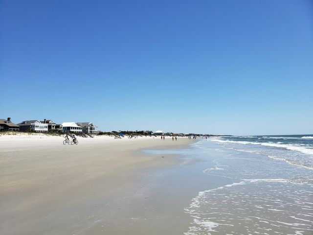 233 Deacon Dr., Pawleys Island, SC 29585