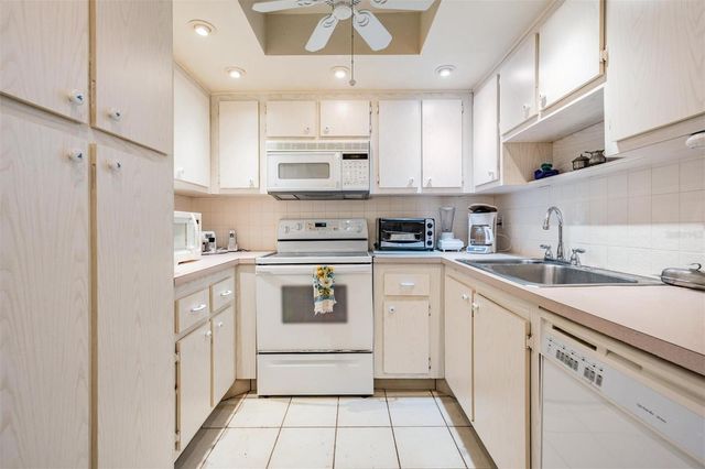 2700 BAYSHORE BOULEVARD 9402, Dunedin, FL 34698