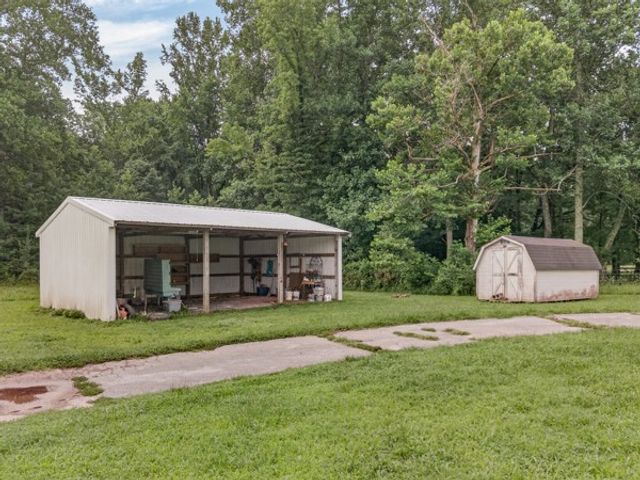 502 Corders Crossroads Rd, Fayetteville, TN 37334