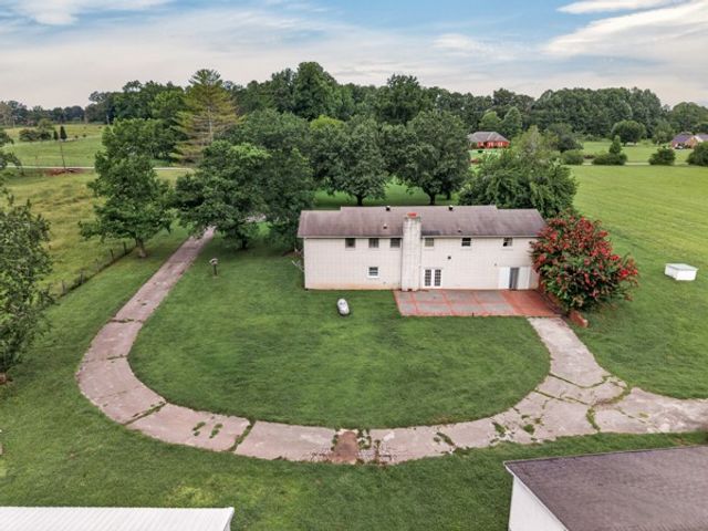 502 Corders Crossroads Rd, Fayetteville, TN 37334