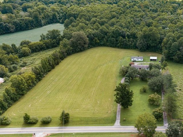 502 Corders Crossroads Rd, Fayetteville, TN 37334