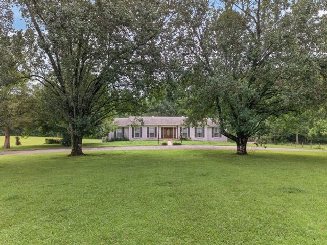 502 Corders Crossroads Rd, Fayetteville, TN 37334