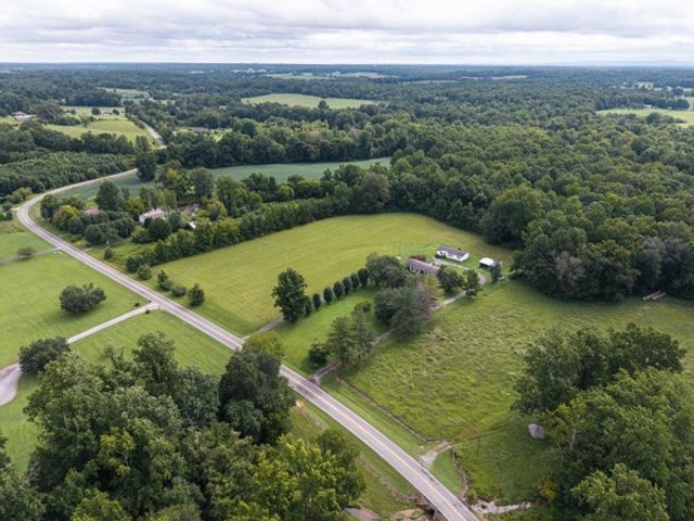 502 Corders Crossroads Rd, Fayetteville, TN 37334