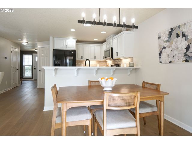 7041 Ne 55TH St, Vancouver, WA 98661