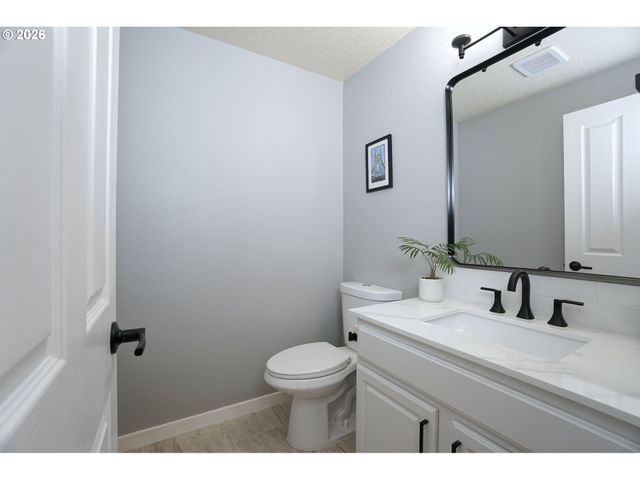 7041 Ne 55TH St, Vancouver, WA 98661