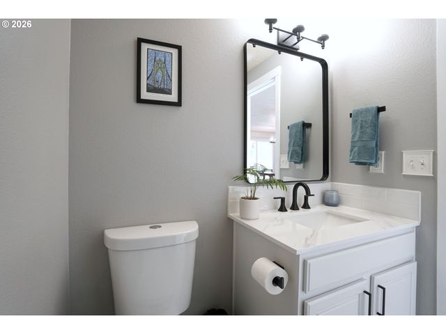 7041 Ne 55TH St, Vancouver, WA 98661