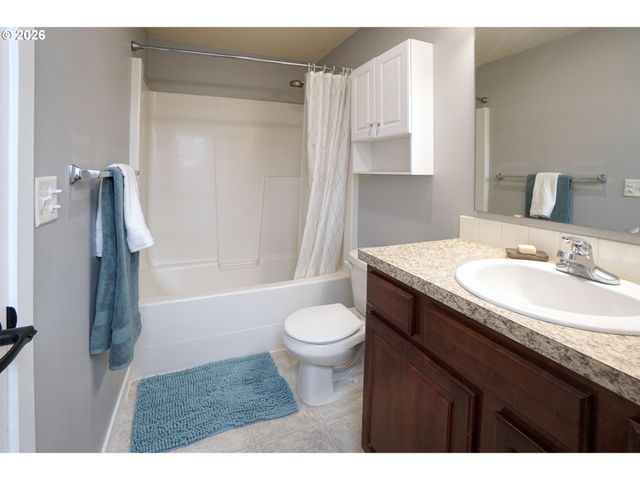 7041 Ne 55TH St, Vancouver, WA 98661