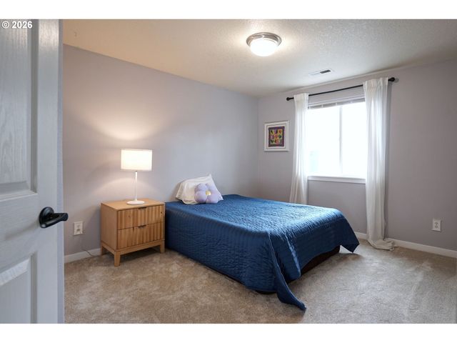 7041 Ne 55TH St, Vancouver, WA 98661