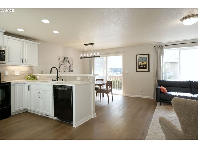 7041 Ne 55TH St, Vancouver, WA 98661