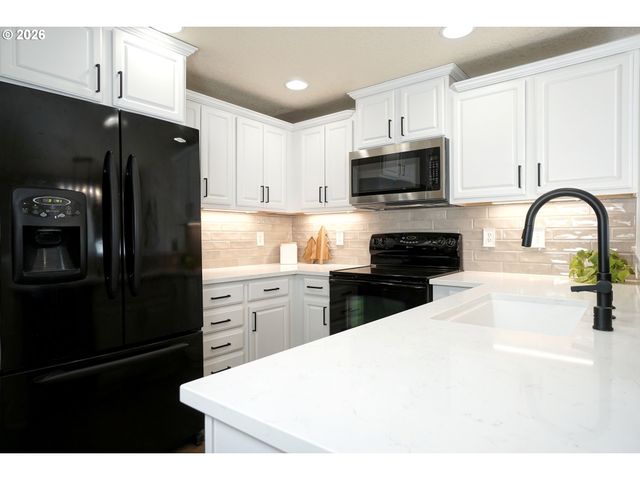 7041 Ne 55TH St, Vancouver, WA 98661