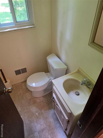 2935 Shawnee Lane, Waterford, MI 48329
