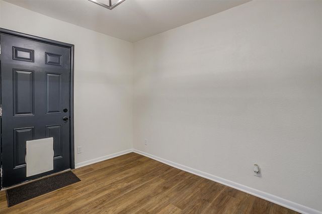 1220 S Brazos Street, Weatherford, TX 76086