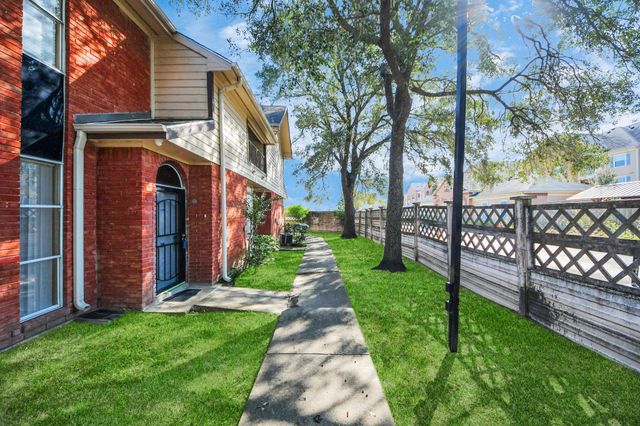 13620 Rosewood Street 3A, Houston, TX 77083