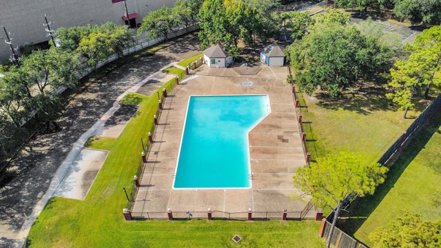 13620 Rosewood Street 3A, Houston, TX 77083