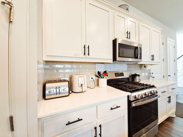 12612 Stanford DR 7, Austin, TX 78748