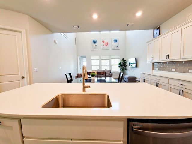 12612 Stanford DR 7, Austin, TX 78748