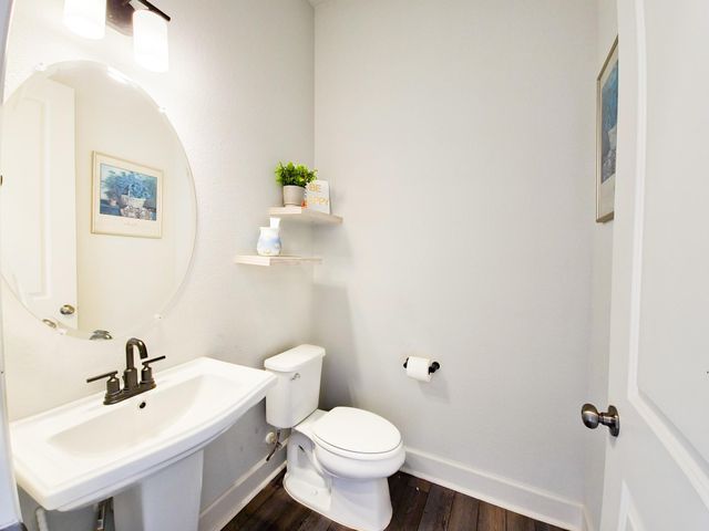 12612 Stanford DR 7, Austin, TX 78748