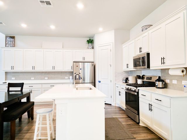 12612 Stanford DR 7, Austin, TX 78748