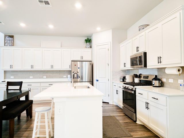 12612 Stanford DR 7, Austin, TX 78748