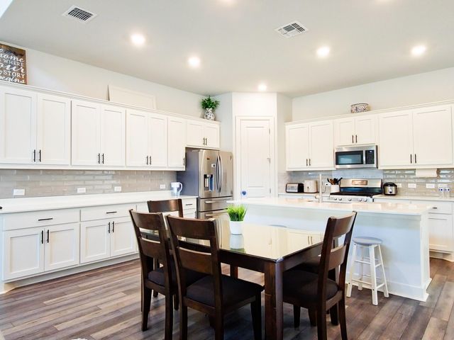 12612 Stanford DR 7, Austin, TX 78748