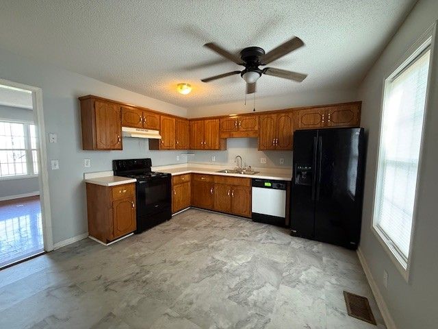 3445 Merganser Dr, Clarksville, TN 37042