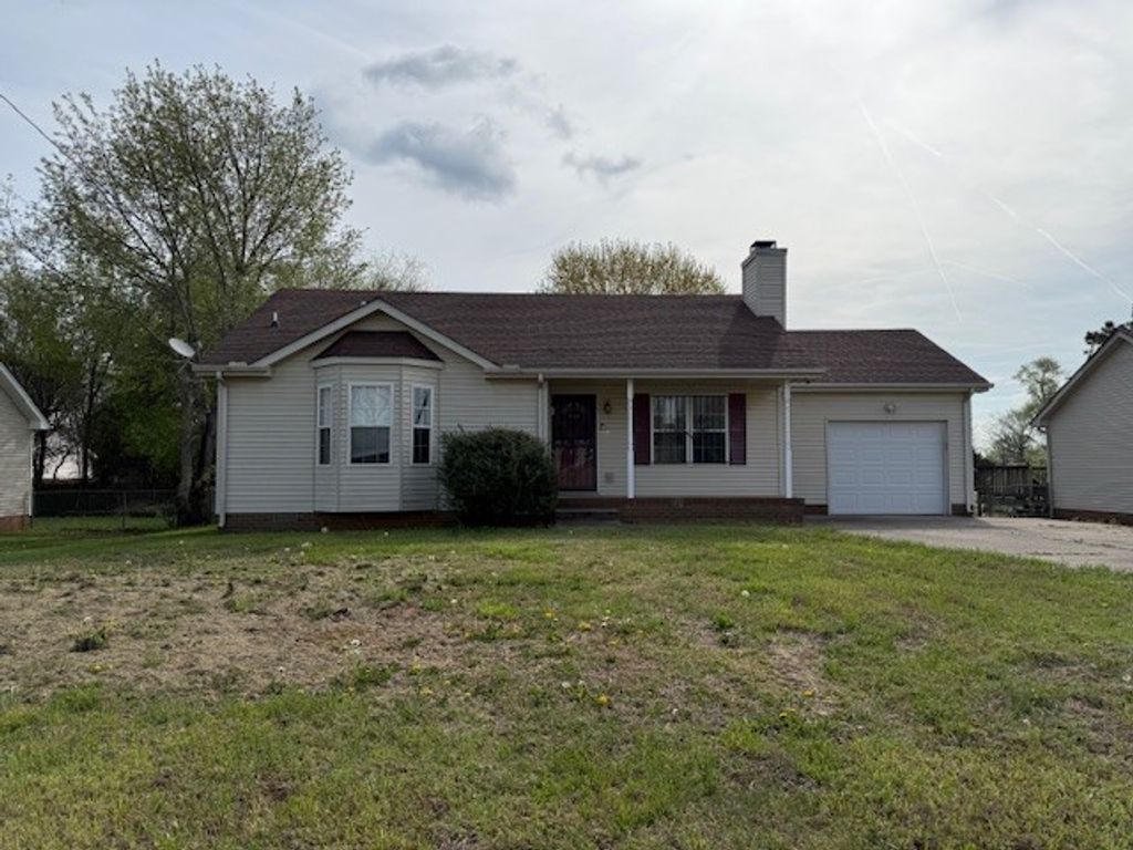 3445 Merganser Dr, Clarksville, TN 37042