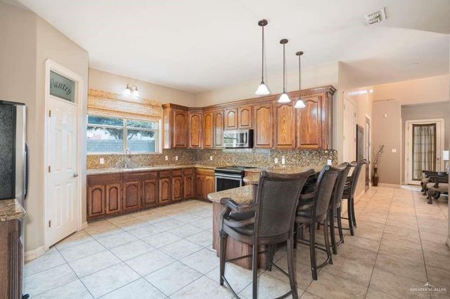 1104 Frio Street, Mission, TX 78572