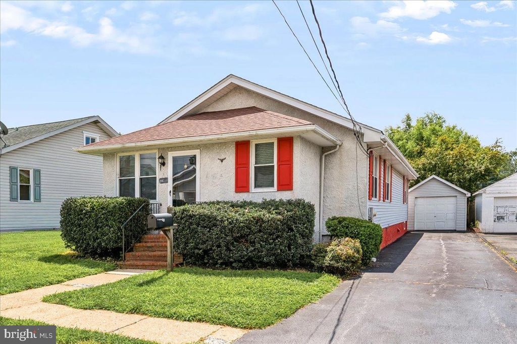 206 WINSTON AVE, Wilmington, DE 19804