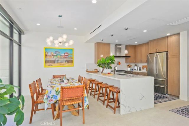 504 E Balboa Blvd, Newport Beach, CA 92661