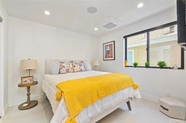 504 E Balboa Blvd, Newport Beach, CA 92661