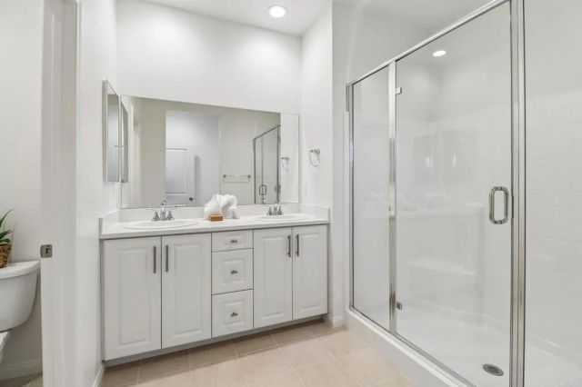 551 Sandstone Court, El Cajon, CA 92020