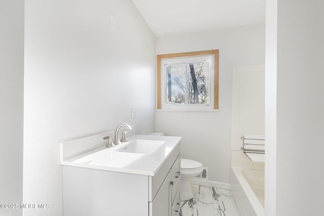 2651 Ridgeway Road, Manchester, NJ 08759