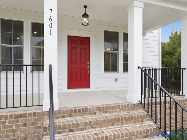 7601 Oak Grove Tree Dr, Chesterfield, VA 23832