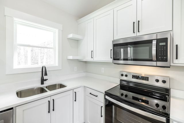 4093 Hereford Dr, Greenbrier, TN 37073