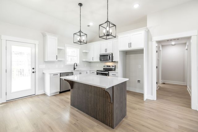 4093 Hereford Dr, Greenbrier, TN 37073