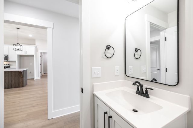 4093 Hereford Dr, Greenbrier, TN 37073